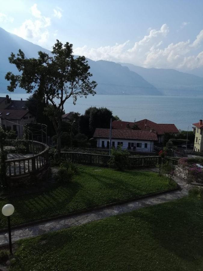 Апартаменти Casa Vittoria Дервіо Екстер'єр фото