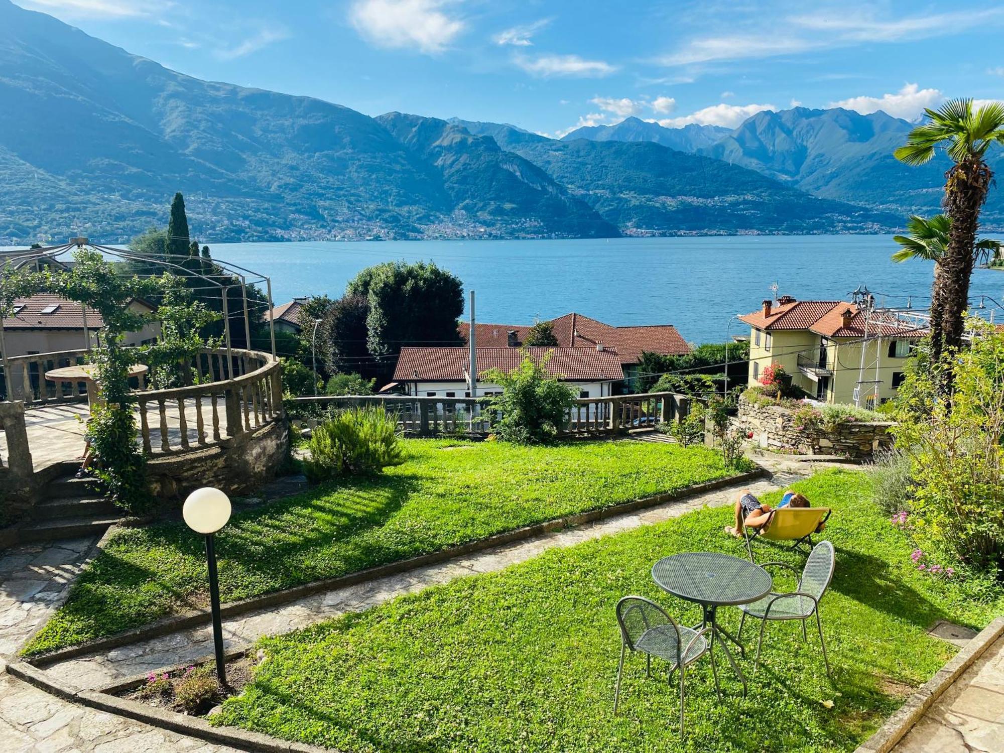 Апартаменти Casa Vittoria Дервіо Екстер'єр фото